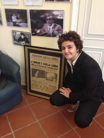 Pagina di giornale originale sul primo sbarco Lunare